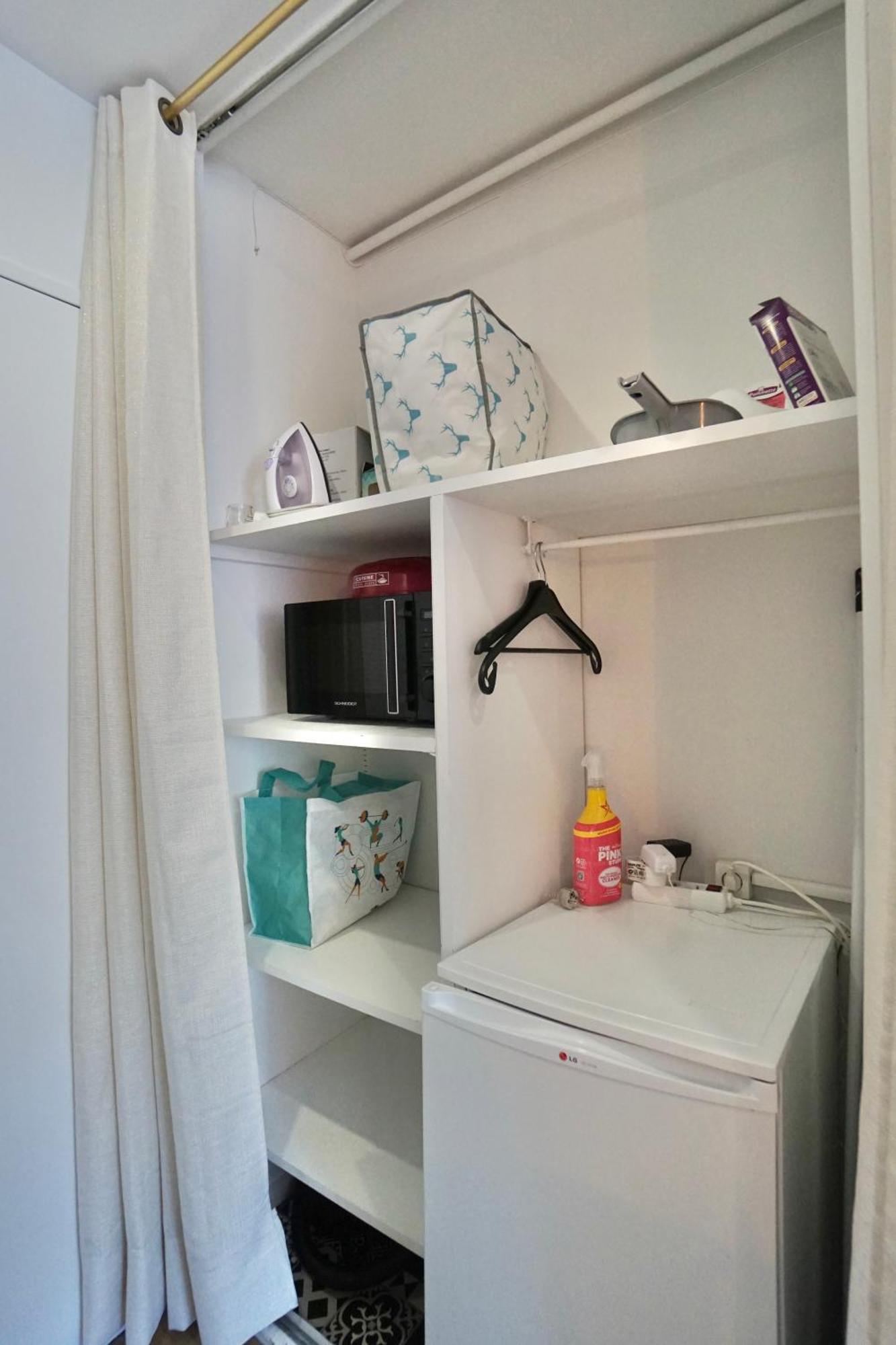 קונקרנו Modern Stud' *Hyper Centre* 50M De La Mer* מראה חיצוני תמונה